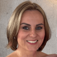 Iwona Filipiak - Sales Associate in Chicago, IL