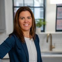 Sarah Pounders SRES - Real Estate Advisor in Savannah, GA