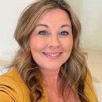 Shina Spurlock - Broker in Kennewick, WA