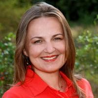 Zuzana Roskovenska - Agent in Cape Coral, FL