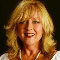 Debi Holcomb - Broker Associate in Langley, OK