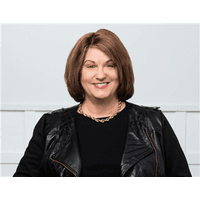 Laura Babneau - realtor in Blaine, MN