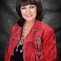 Darlene Bilderback in Wallace, NC
