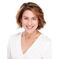 Linda Raymond - Luxury Properties Specialist in Southport, CT
