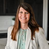 Laura Holm - Branch Manager | NMLS #514881 | CO-MLO#100036657 in Grand Junction, CO