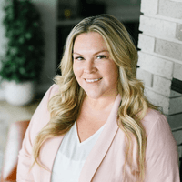 Christina Reynolds - Mortgage Loan Originator in Mendota Heights, MN