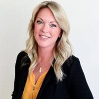 Holly Woods - Branch Manager | NMLS #1220124 in Hermiston, OR