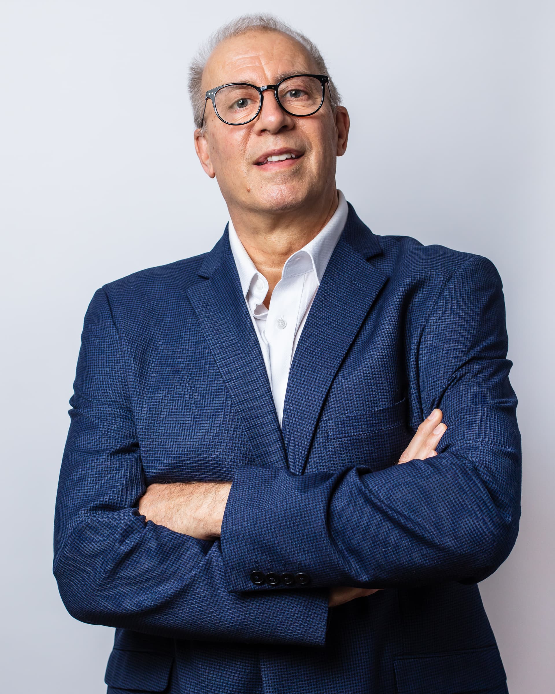Alan Bryan Larraza - Homesmart Agent in Scottsdale, AZ
