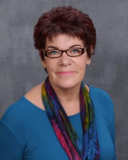 Dawn White - HomeSmart Agent in Everett, WA