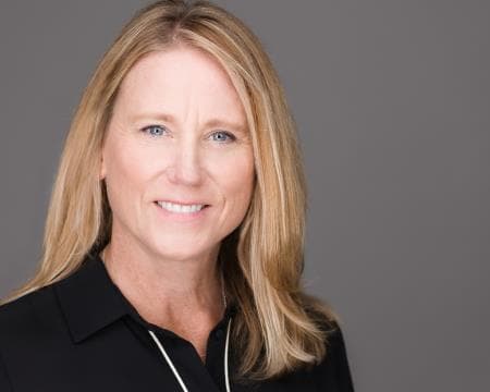 Jenny Biniasz - HomeSmart Agent in Irvine, CA