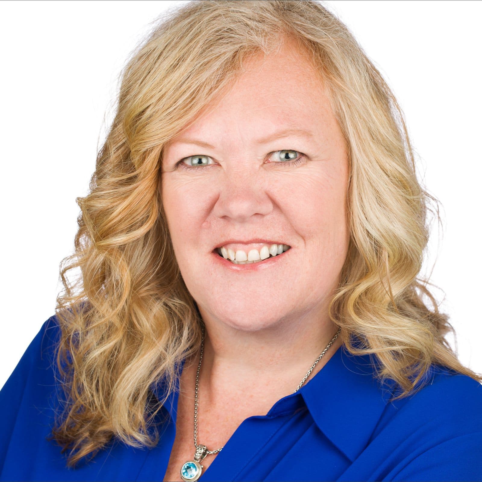 Dana Fischer in Wayzata, MN