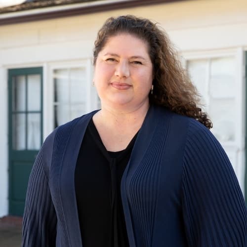 Nadine Guyaux - Redfin Agent in Agoura-Hills, CA