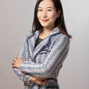 Amanda Niu in Irvine, CA