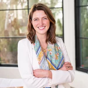 Hanna Carlson - Realtor