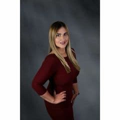 Kimberly Almaguer - Realtor in Corona, CA