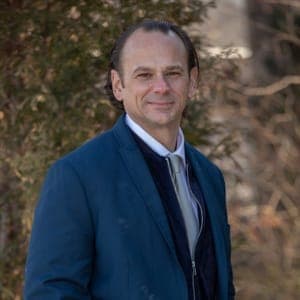Lou Corti - Licensed Associate Real Estate Broker in Dix Hills, NY