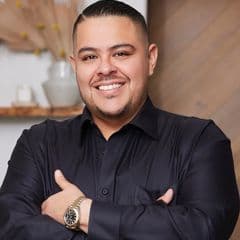 Walter Martinez - Real Estate & Mortgage Broker in Encino, CA