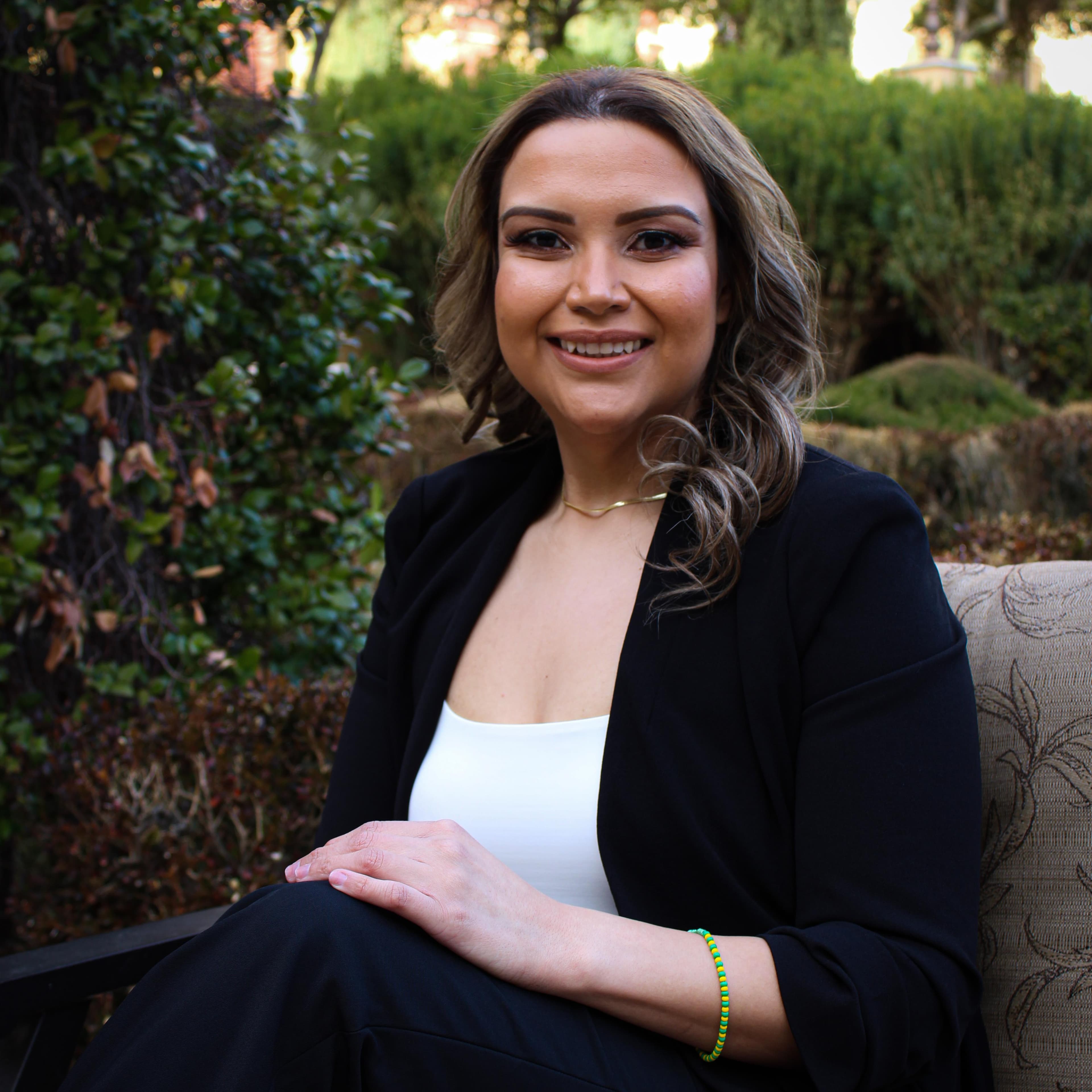 Janett Pina - Agent in Roswell, NM