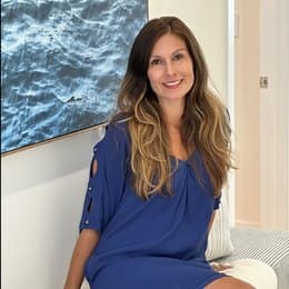 Rina Culligan in Manhattan Beach, CA