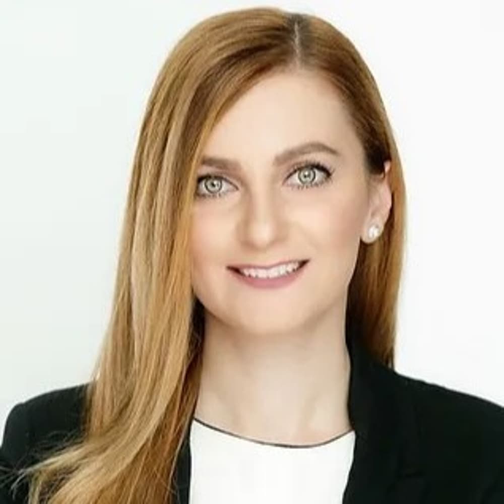 Aleen Mayelian - Realtor in Calabasas, CA