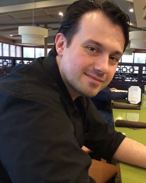 Vasilios Nikolopoulos - Broker in Park Ridge, IL