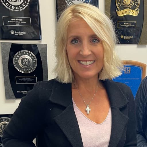 Angel Coia - Sales Associate in Margate City, NJ