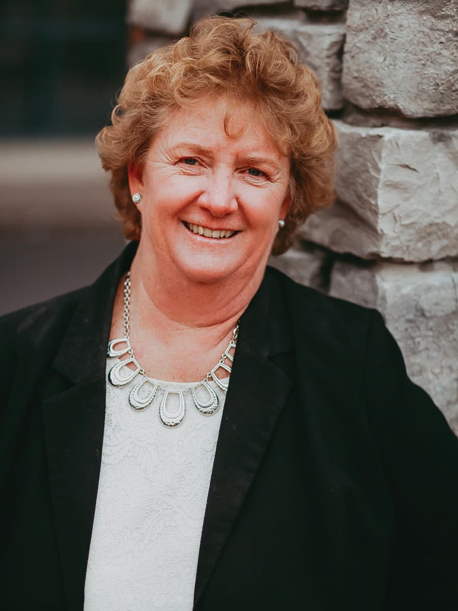 Karen Hammond - Sales Associate in Liverpool, NY