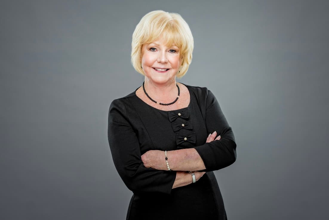 Maureen Smith Hartman - Sales Associate in Mount Laurel, NJ