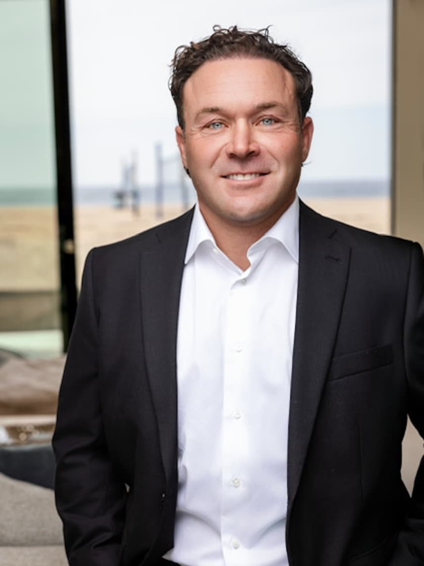 Kevin Sanderson - Real Estate Professional in Manhattan Beach, CA