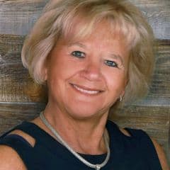 Linda Magnifico - Real Estate Agent in Middleton, MA