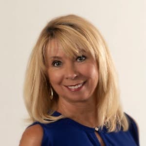 Victoria Perry - Broker Owner in Grove, OK