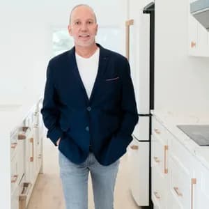 Mark Leventhal - licensed associate real estate broker in LongIsland