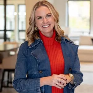 Tricia Jo Leanger - Realtor in Wayzata, MN