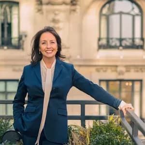 Karen Kelley - Licensed Associate Real Estate Broker