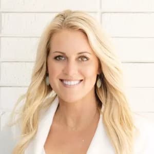 Laura Lynn - Principal, Managing Broker & Team Leader in WA