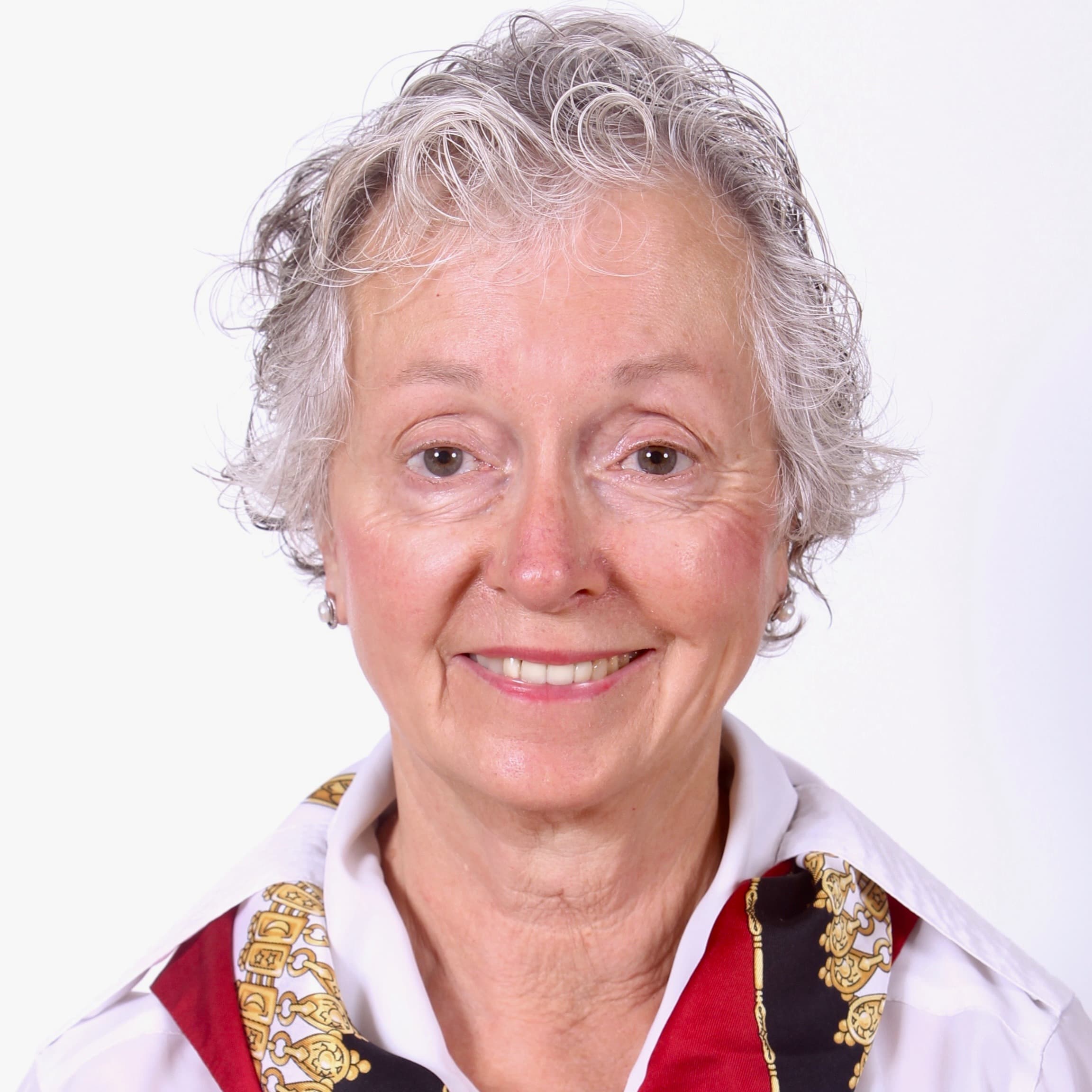 Louise Lovewell - Realtor in Castro Valley, CA