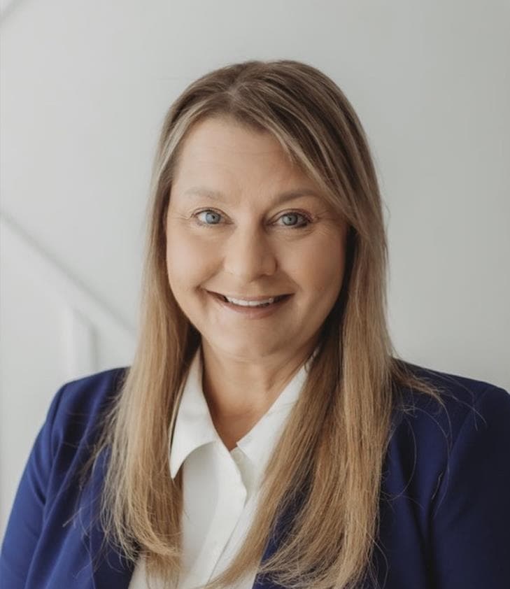 Melissa Dooley - Realtor in East Troy, WI