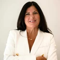 Tara Heins - Licensed Real Estate Salesperson in Huntington, NY