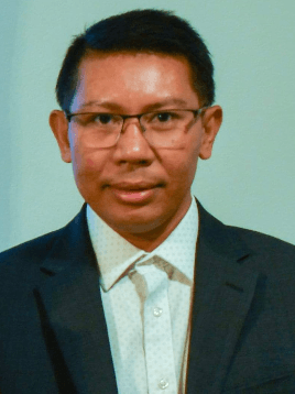 Kyaw Naing in Elk River, IN