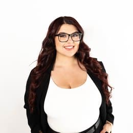 Melanie Oxley - Agent in Clovis, CA