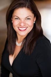 Sandy Segovia, Agent - Agent in CA