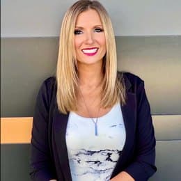 Nickie Chidley in Naperville, IL