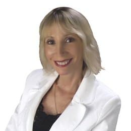 Cindy Balbuena - Realtor in Lake Worth, FL
