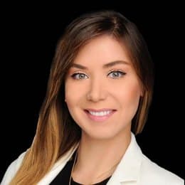 Carolina Arenas - Agent in Miami, FL