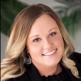 Jennifer L Davis - Agent in Norman, OK