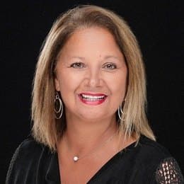 Laney Bacon - Realtor in Lakeland, FL