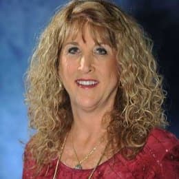 Vicki English in Arlington, TX