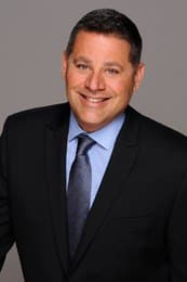 Michael Fineberg in Chicago, IL