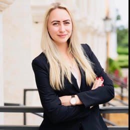 Dina Sazhnova
