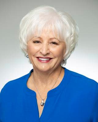 Shirley Owens - Homesmart Agent in Glendale, AZ